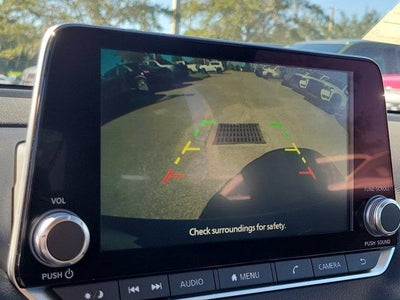 2025 Nissan Sentra SV CVT