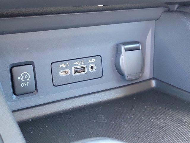 2025 Nissan Sentra SV CVT