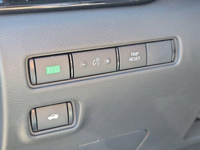 2025 Nissan Sentra SV CVT