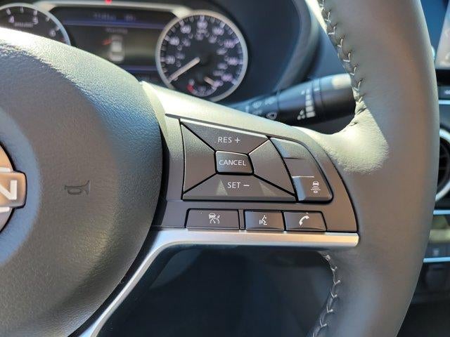 2025 Nissan Sentra SV CVT