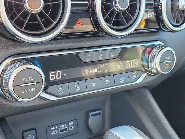 2025 Nissan Sentra SV CVT