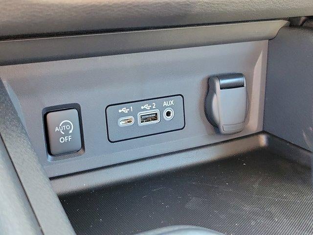 2025 Nissan Sentra SV CVT