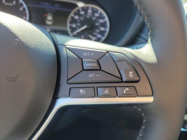 2025 Nissan Sentra SV CVT