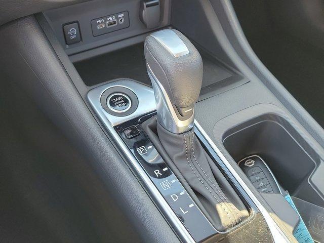 2025 Nissan Sentra SV CVT