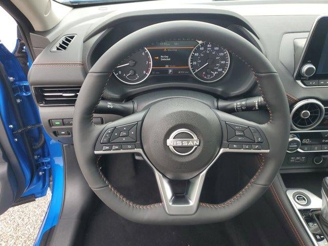 2025 Nissan Sentra SR CVT