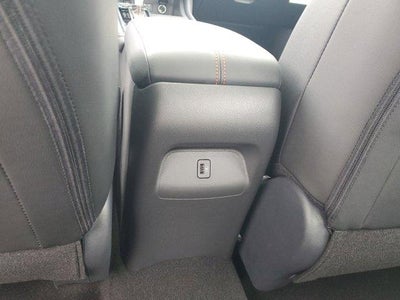 2025 Nissan Sentra SR CVT