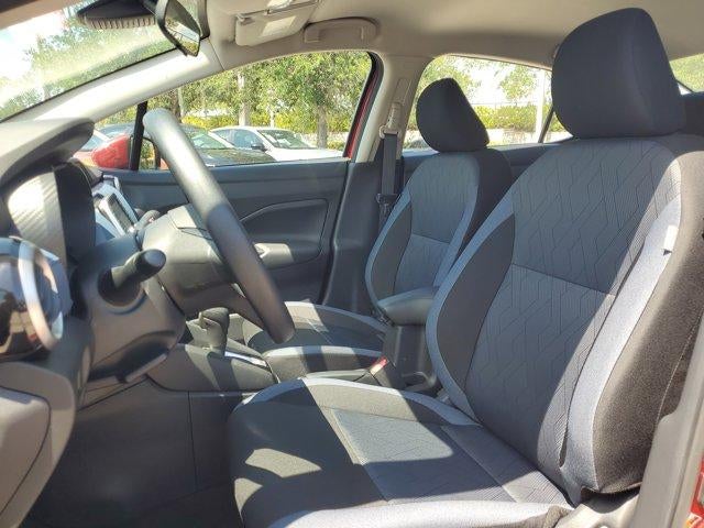 2025 Nissan Versa SV CVT