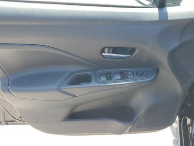 2025 Nissan Versa SV CVT