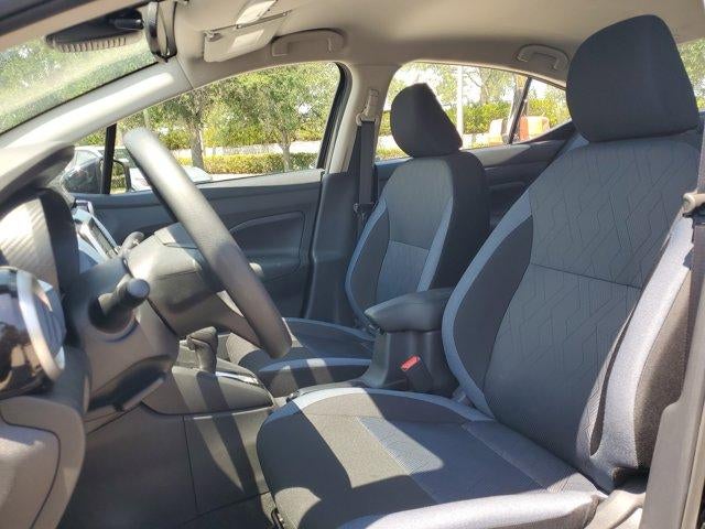 2025 Nissan Versa SV CVT