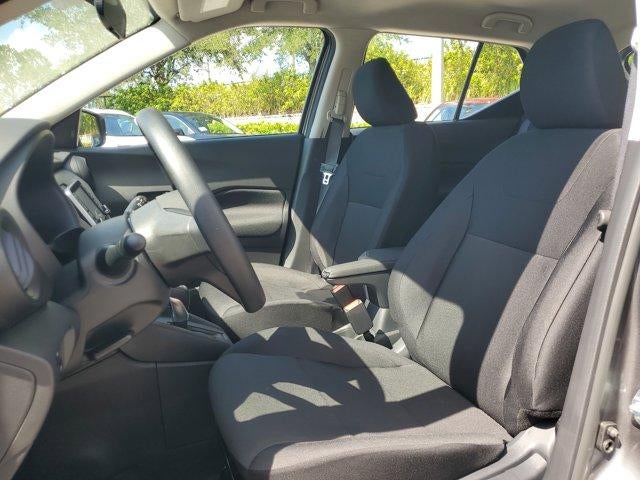 2025 Nissan Kicks Play S FWD