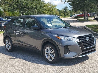 2025 Nissan Kicks Play S FWD