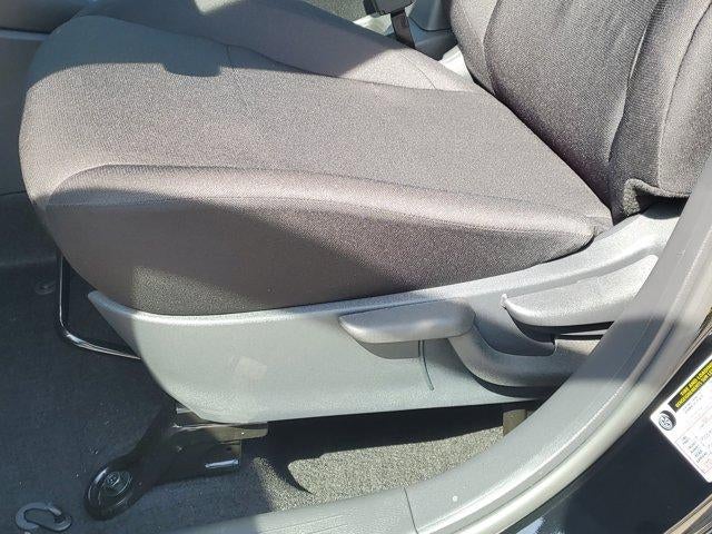 2025 Nissan Kicks Play S FWD