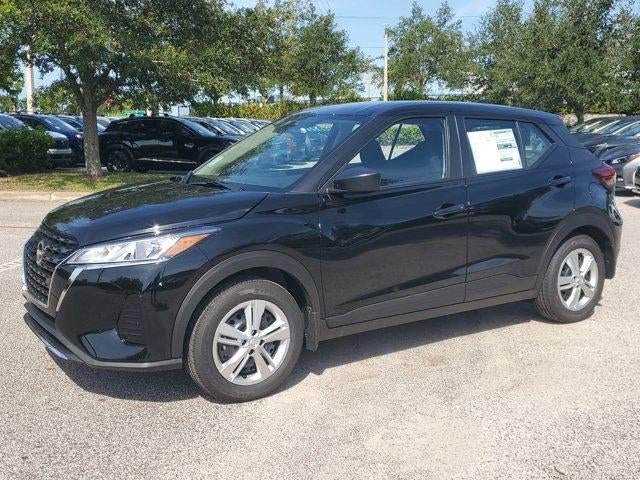 2025 Nissan Kicks Play S FWD