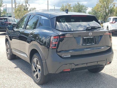 2025 Nissan Kicks SV FWD