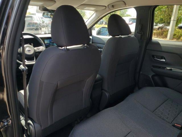 2025 Nissan Kicks SV FWD