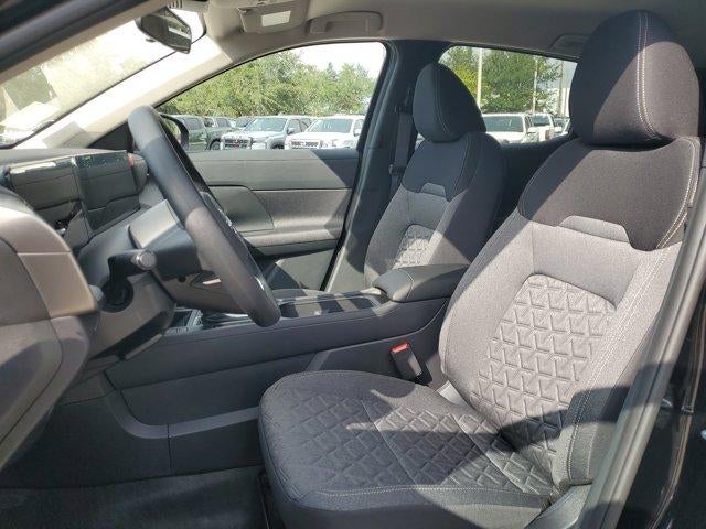 2025 Nissan Kicks SV FWD