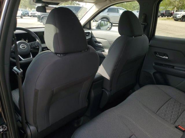 2025 Nissan Kicks SV FWD