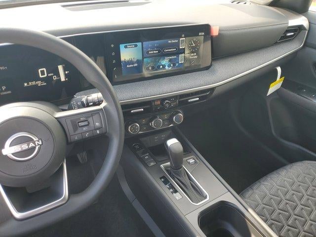 2025 Nissan Kicks SV FWD