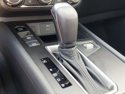 2025 Nissan Kicks SV FWD