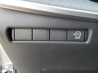 2025 Nissan Kicks SV FWD