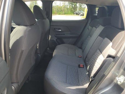 2025 Nissan Kicks SV FWD