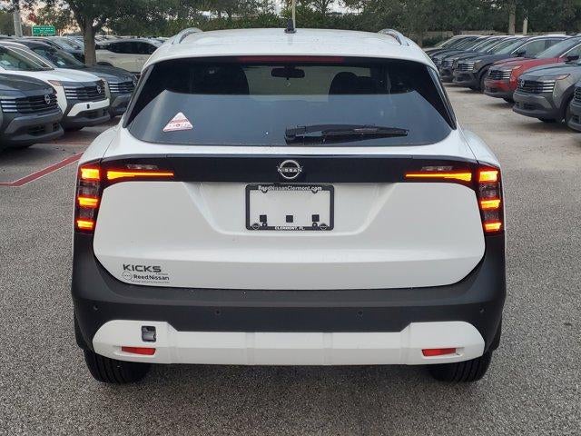 2026 Nissan Kicks SV FWD