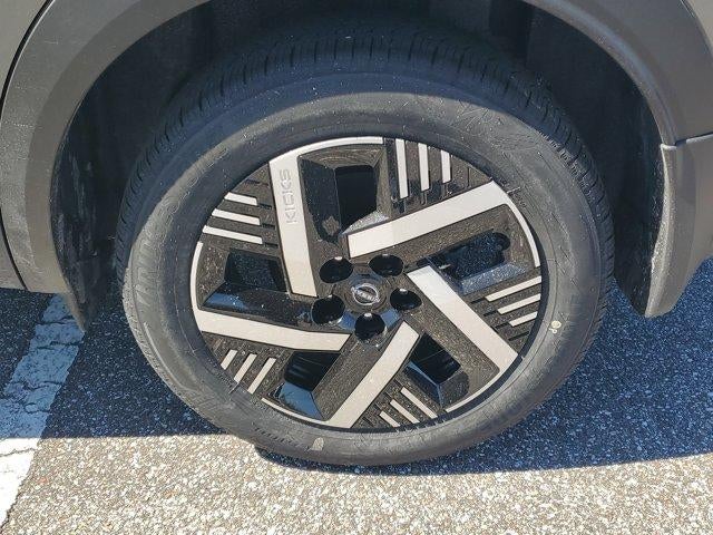 2026 Nissan Kicks SV FWD