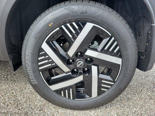 2026 Nissan Kicks SV FWD
