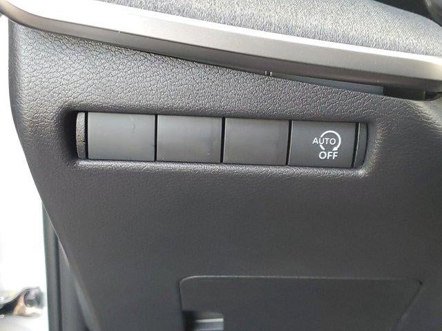 2026 Nissan Kicks SV FWD