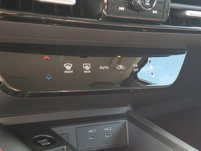 2025 Nissan Kicks SR FWD