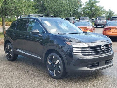 2025 Nissan Kicks SR FWD