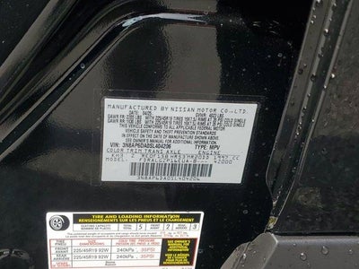 2025 Nissan Kicks SR FWD