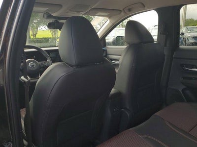 2025 Nissan Kicks SR FWD