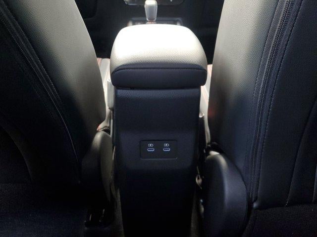 2025 Nissan Kicks SR FWD