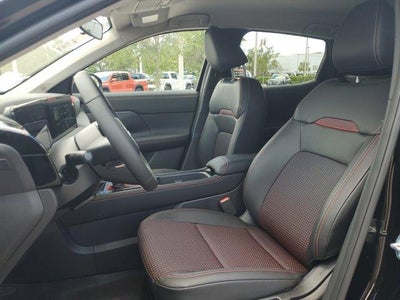 2025 Nissan Kicks SR FWD