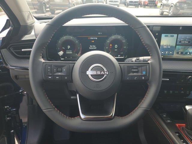 2025 Nissan Kicks SR FWD