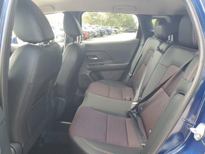 2025 Nissan Kicks SR FWD