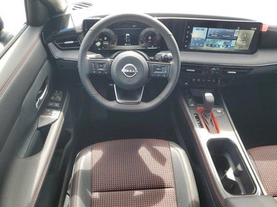 2025 Nissan Kicks SR FWD