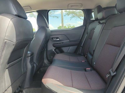 2025 Nissan Kicks SR FWD
