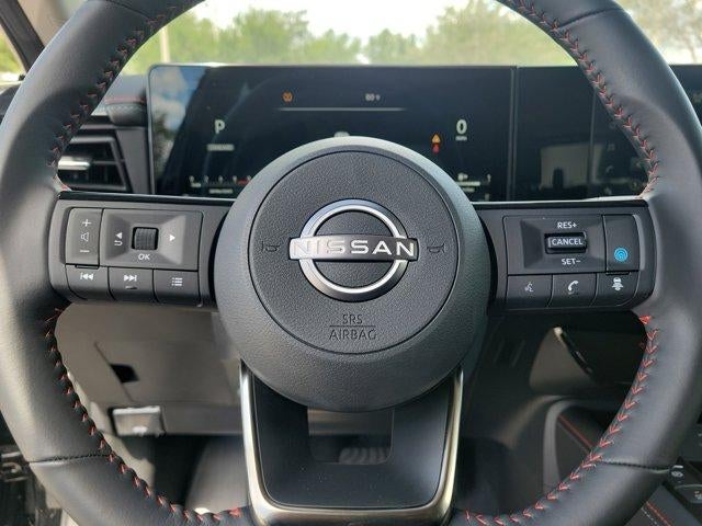 2025 Nissan Kicks SR FWD