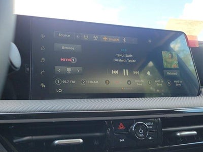 2025 Nissan Kicks SR FWD