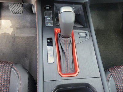 2025 Nissan Kicks SR FWD