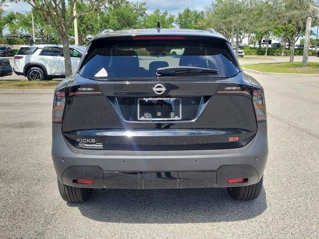 2025 Nissan Kicks SR FWD