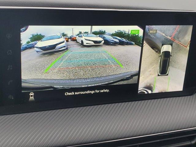 2025 Nissan Kicks SR FWD