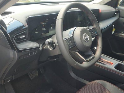 2025 Nissan Kicks SR FWD