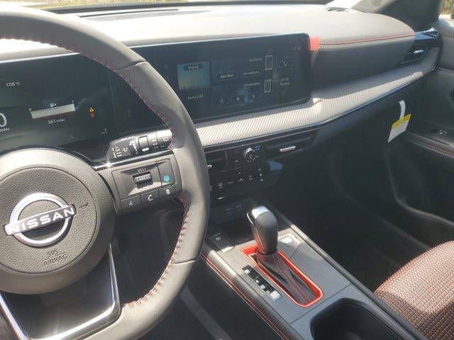 2025 Nissan Kicks SR FWD