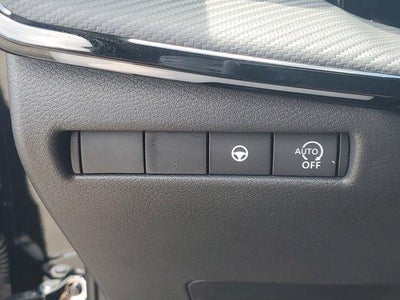 2025 Nissan Kicks SR FWD