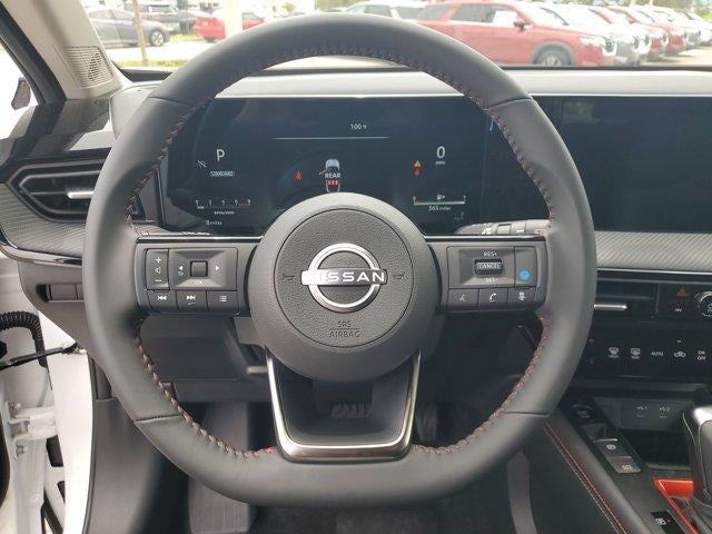 2025 Nissan Kicks SR FWD