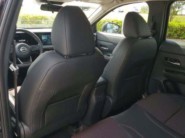 2025 Nissan Kicks SR FWD