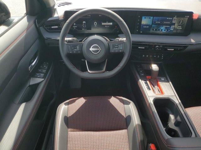 2025 Nissan Kicks SR FWD